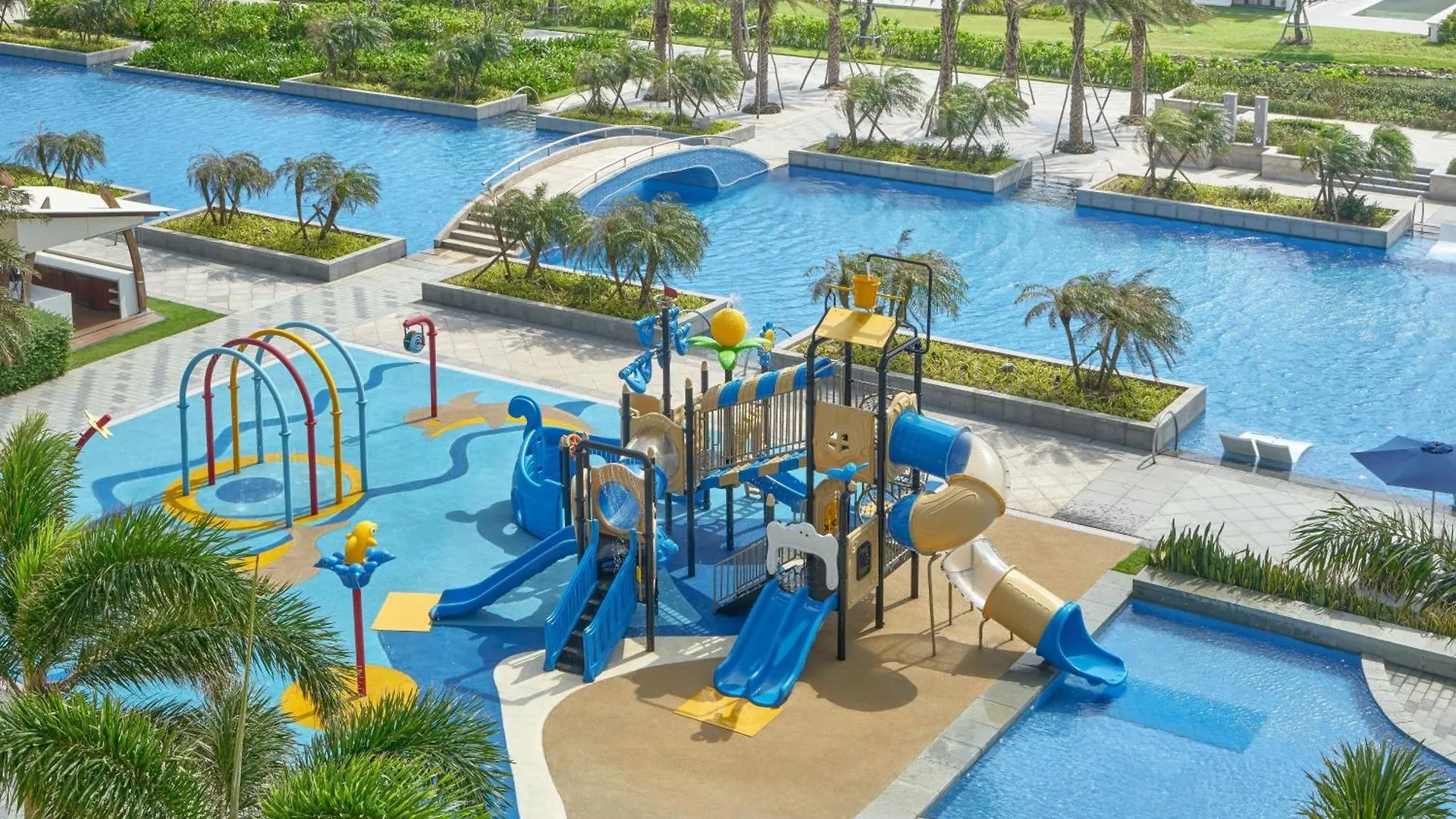 Sheraton Grand Danang Beach Resort & Spa