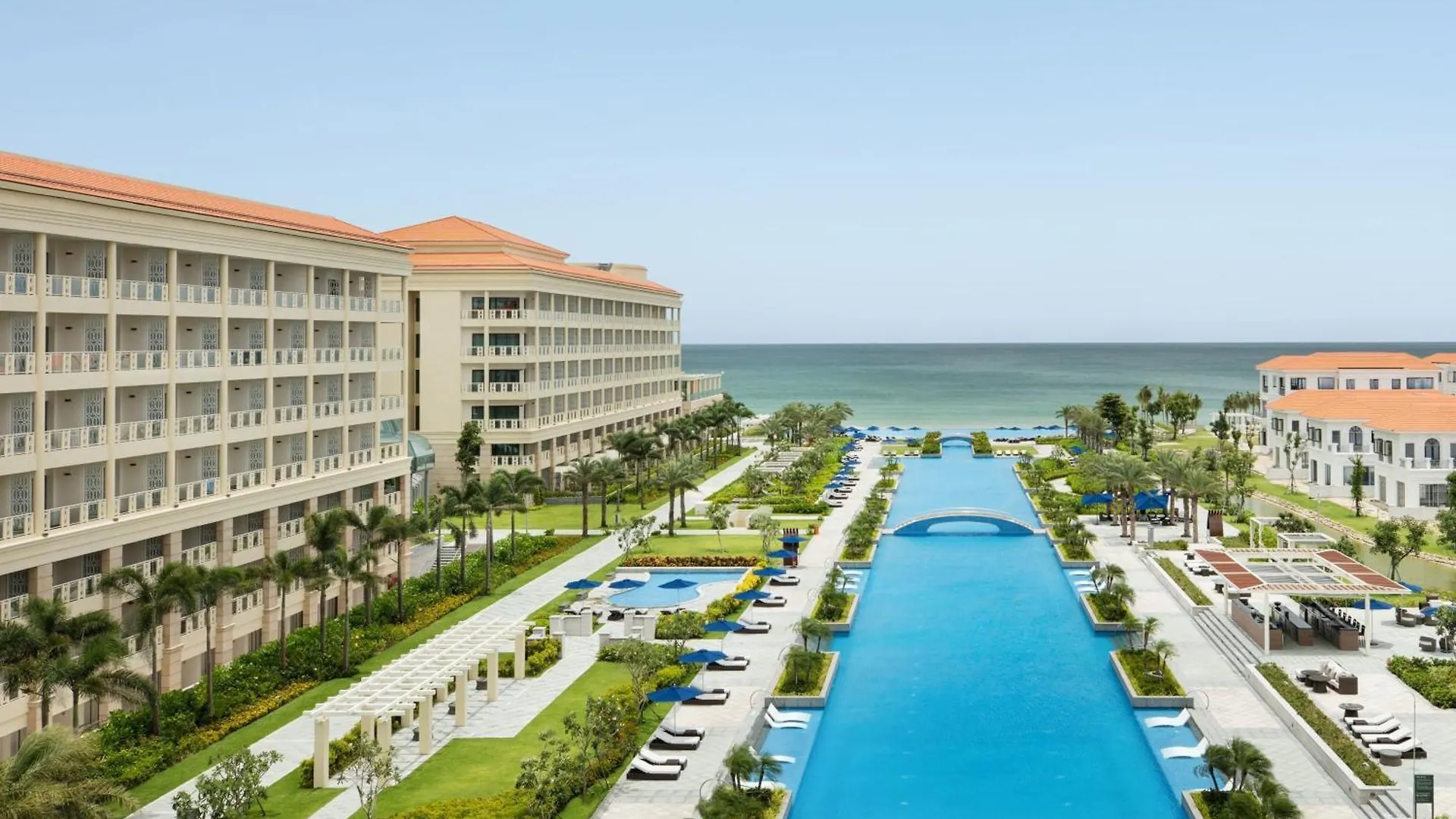 Sheraton Grand Danang Resort & Convention Center Вьетнам
