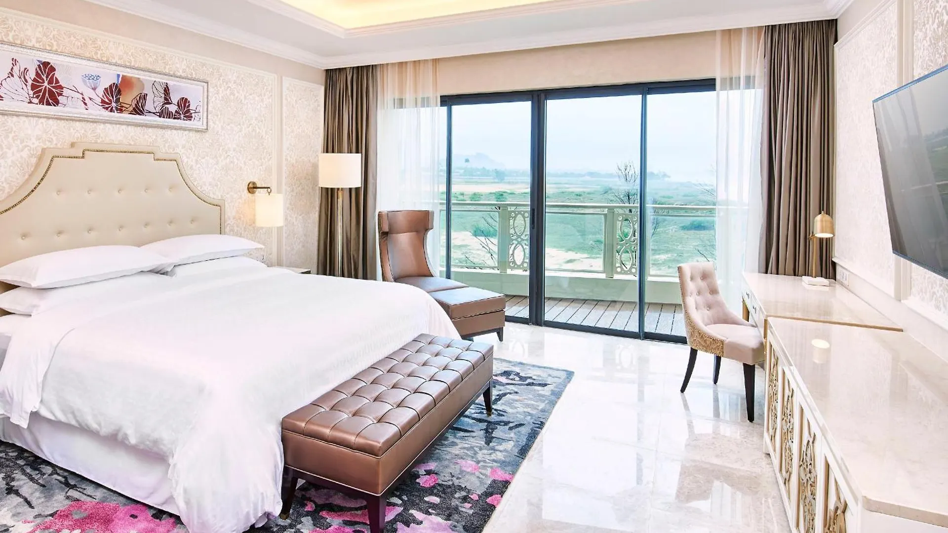 Sheraton Grand Danang Resort & Convention Center