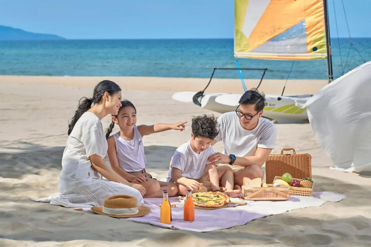 Sheraton Grand Danang Beach Resort & Spa