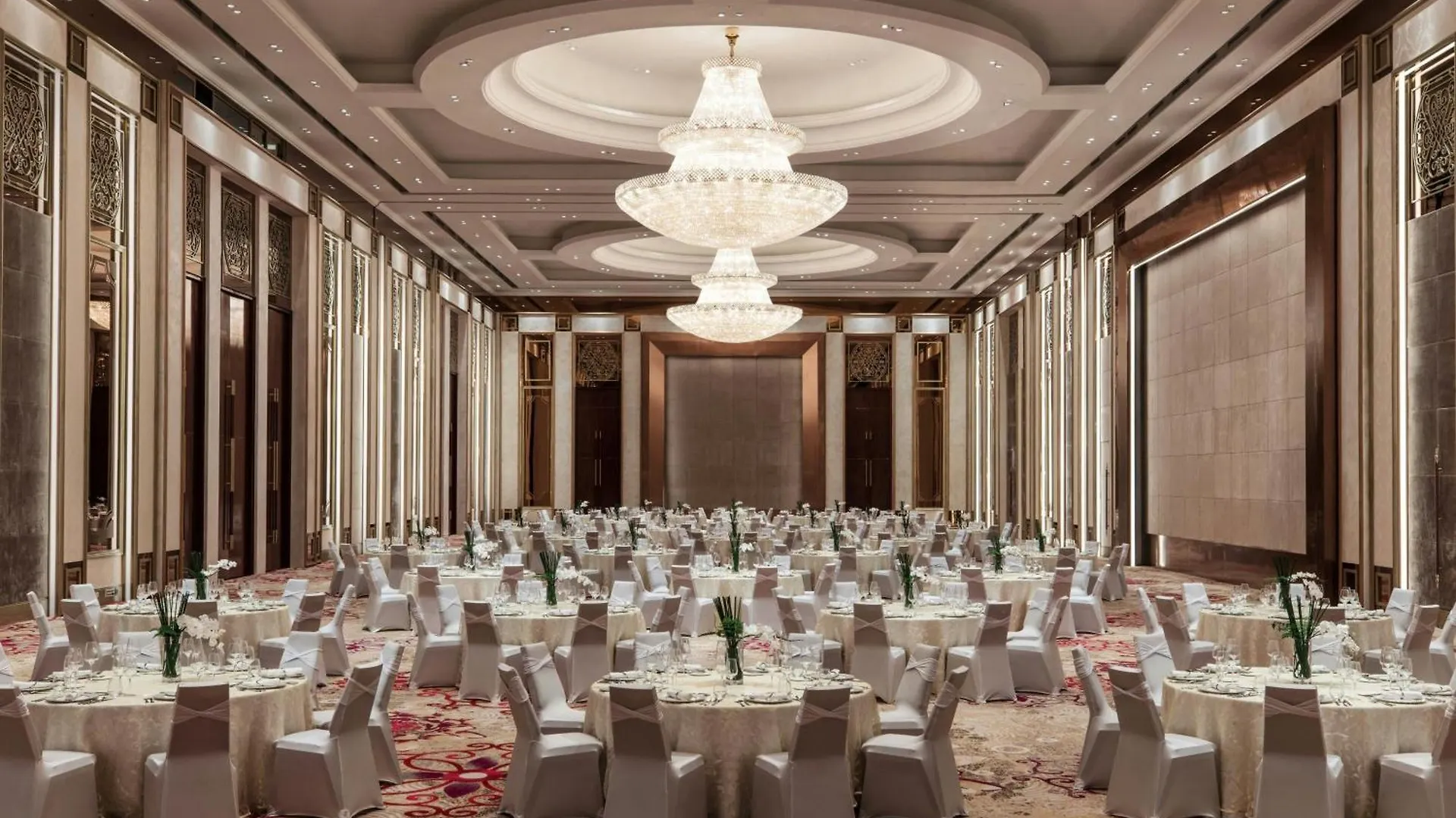 Sheraton Grand Danang Beach Resort & Spa